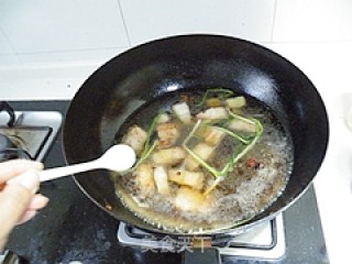 五花肉烧粉丝的做法步骤：9