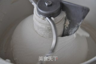 家宠酵母系列: 核桃果子包 (无花果,葡萄干,小檗)的做法步骤：2