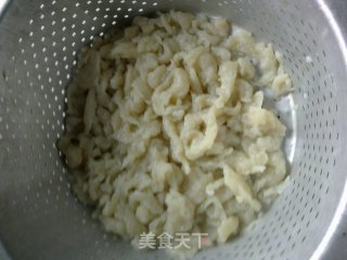 美味营养拨鱼面汤的做法步骤：4