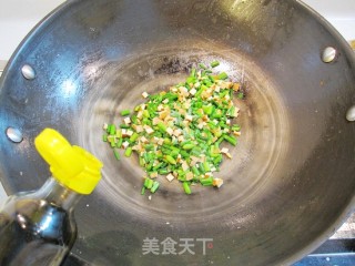韭菜花炒豆腐干的做法步骤：8