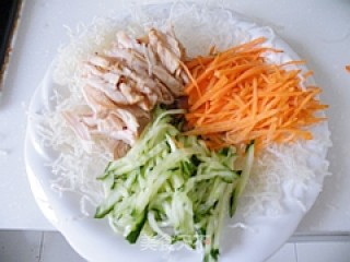 鸡丝拌炸粉丝的做法步骤：9