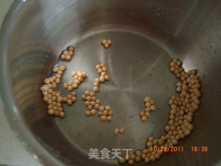 怪味黄豆的做法步骤：1