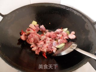 白萝卜烧肉的做法步骤：4