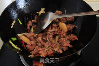 简单易学的西红柿炖牛腩的做法步骤：6