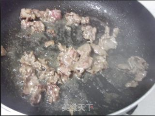 苦瓜炒牛肉的做法步骤：3