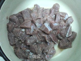 蚝油牛肉的做法步骤：1