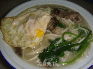 菠菜鸡蛋面条的做法步骤：7