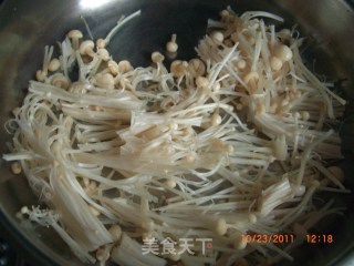 金针菇炒韭菜的做法步骤：4