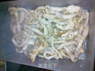 五彩肉丝的做法步骤：2