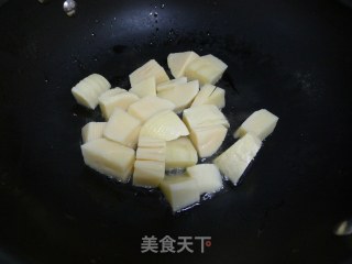 香菇炒冬笋的做法步骤：3