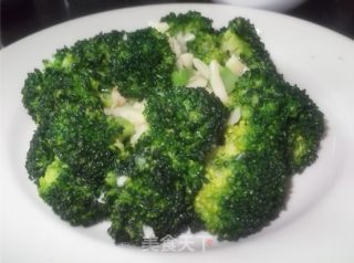 西兰花炒肉丝的做法步骤：8
