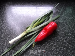 【爆炒牛肉】掌握油温是关键的做法步骤：3