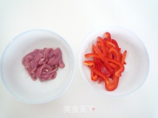 韭黄炒肉丝的做法步骤：2