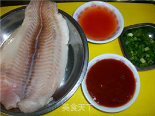 简易西式晚餐~~酸甜鱼扒的做法步骤：1