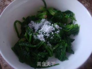 大力水手的大爱——菠菜拌粉丝的做法步骤：4