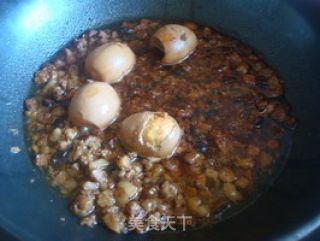 香气四溢的人气美食——卤肉面的做法步骤：11