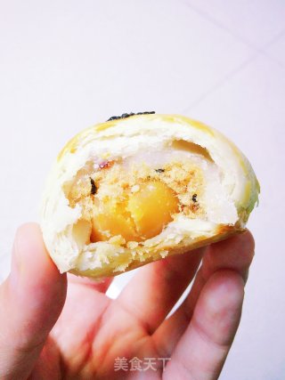 肉松麻薯蛋黄酥的做法