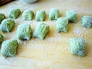 馋嘴小吃---山药绿茶糕的做法步骤：18