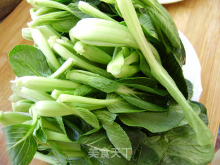 家常菜----香菇烧油菜的做法步骤：1