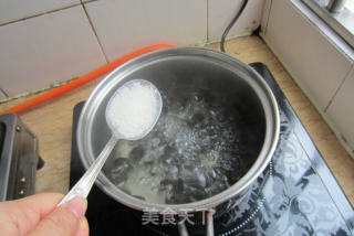 香芋鸡屎藤甜汤的做法步骤：8