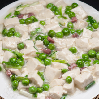 青豆火腿烩豆腐的做法