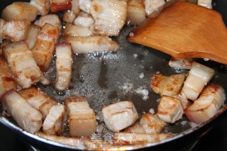 简单四步走做出健康美味----红烧肉的做法步骤：8