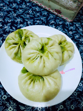 蚝油菠菜虾皮小笼包儿《补钙补铁菠菜小笼包儿》