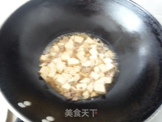 香菜肉末豆腐的做法步骤：9