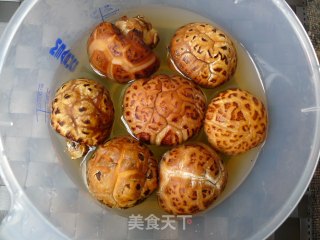 三鲜馅饺子的做法步骤：1