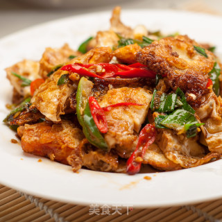 尖椒炒煎蛋的做法
