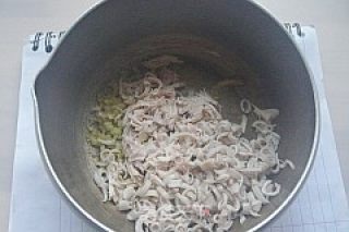 乌仔粉丝汤的做法步骤：6
