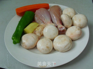 鸡肉炒口菇的做法步骤：1