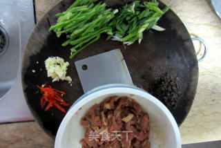 家常肉丝的做法步骤：1