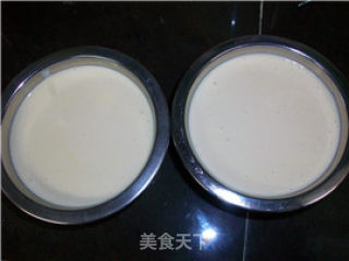 DIY内在美蛋糕造型@@不能穿的诱惑~~性感内衣蛋糕的做法步骤：6