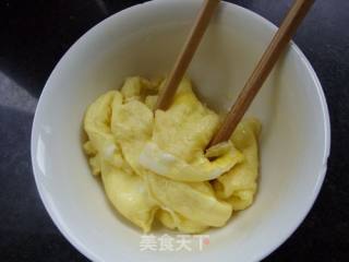 充满惊喜的脆嫩鲜---------------------生菜鸡蛋滑虾仁的做法步骤：6