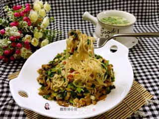 肉酱面的做法