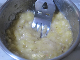 芝麻香蕉吐司的做法步骤：1