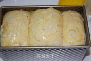杏仁奶香土司的做法步骤：10