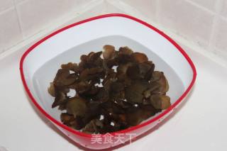 木耳肉丝的做法步骤：1