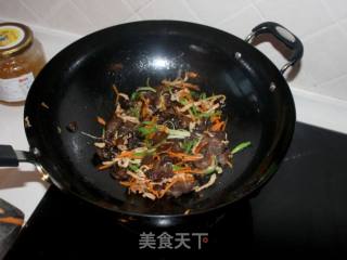 木耳肉丝的做法步骤：23