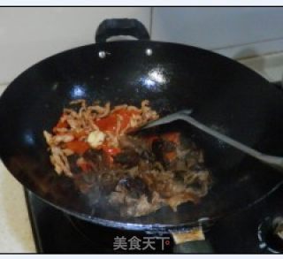 木耳炒肉丝的做法步骤：5