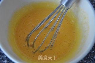 卡仕达小面包 如何自制卡仕达奶油馅 (葡萄干天然酵母）的做法步骤：4