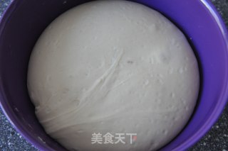 卡仕达小面包 如何自制卡仕达奶油馅 (葡萄干天然酵母）的做法步骤：11