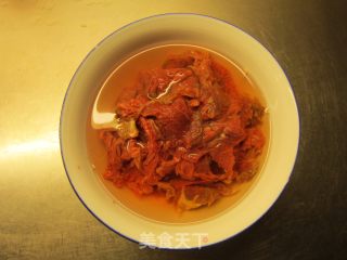 双椒拌牛肉的做法步骤：2