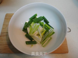 葱拌八带的做法步骤：2
