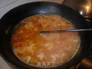 西红柿疙瘩汤的做法步骤：3