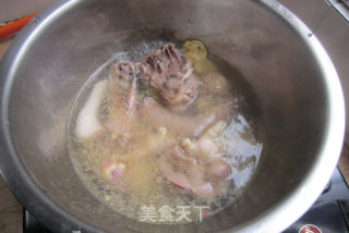 淮山鸡汤的做法步骤：1