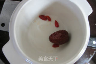 淮山鸡汤的做法步骤：2