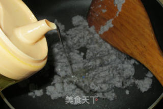 花生芝麻馅煎饼的做法步骤：3