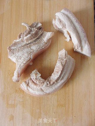 【家常菜】梅菜扣肉 （简易版）的做法步骤：3